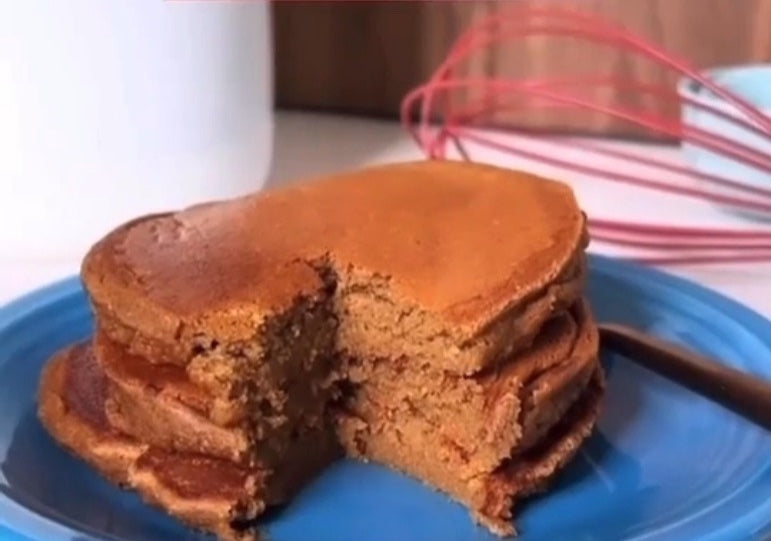 Chocolate Protein Pancakes 